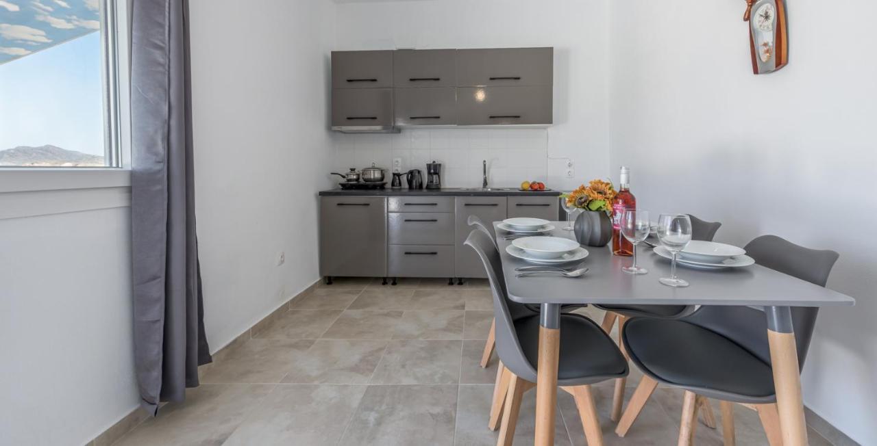 Vila Capetan Fragkoulis Pollonia Exteriér fotografie